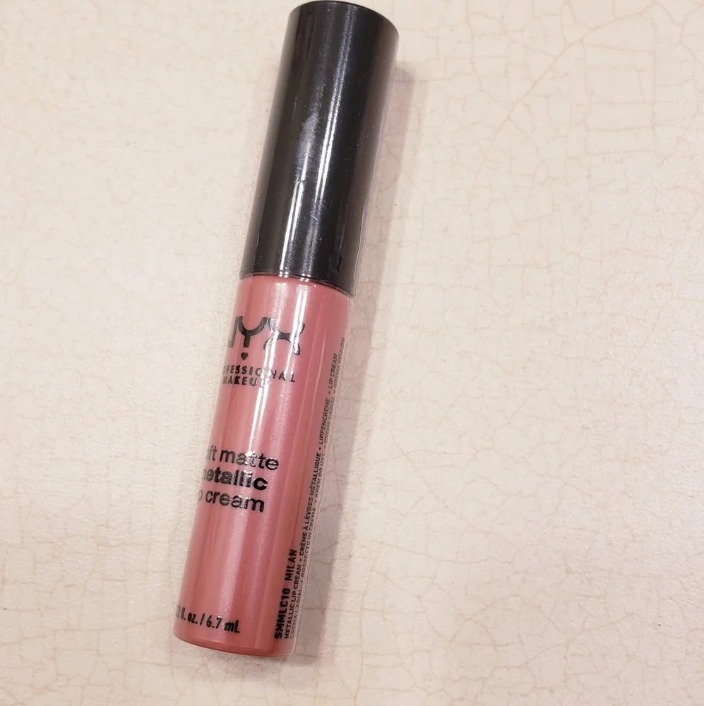 NYX Soft Matte Lip Cream Milan Lip Gloss Sealed New in Packaging NWT